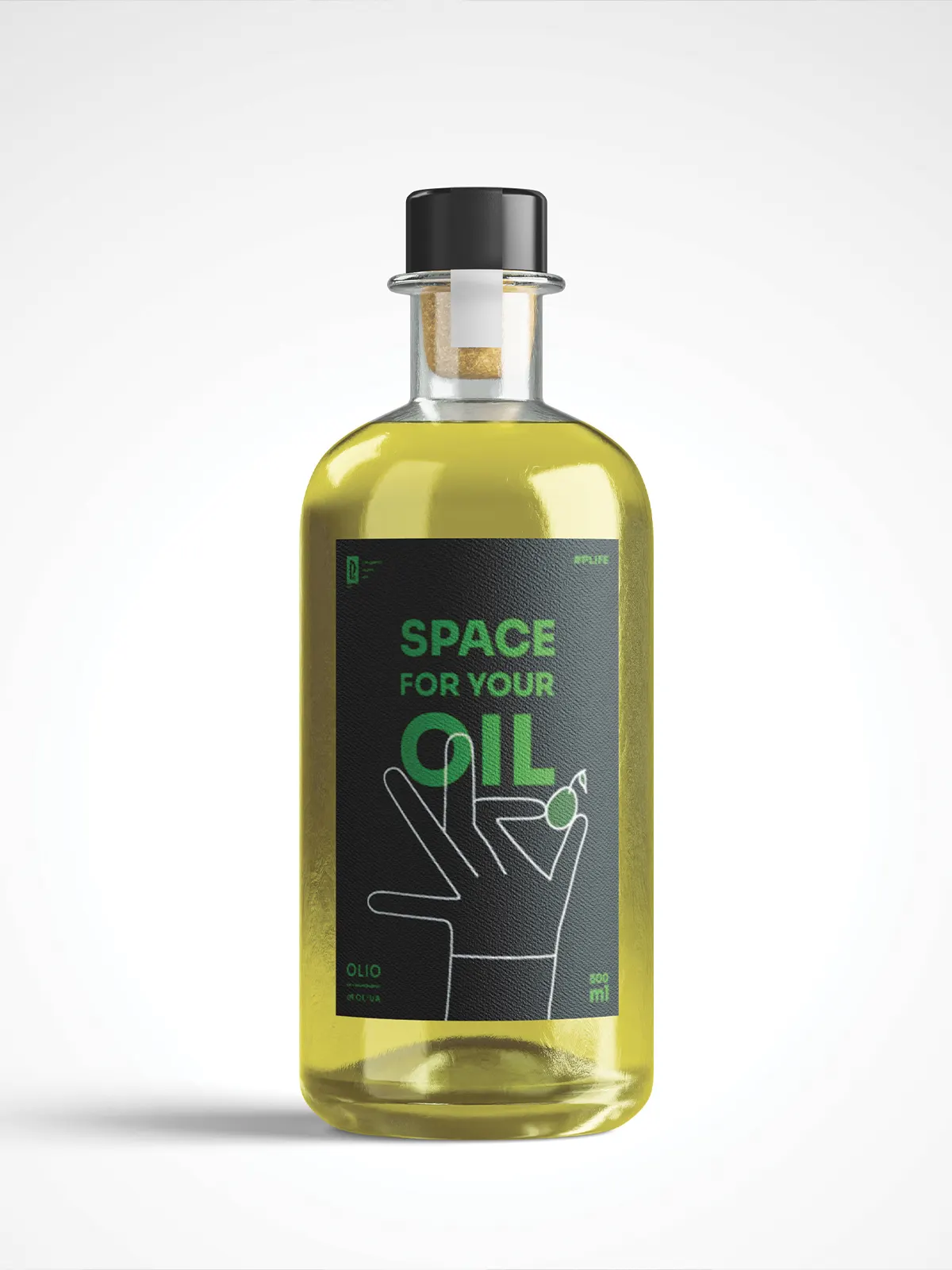 Bottiglia d’olio con etichetta Space for your oil su fondo chiaro